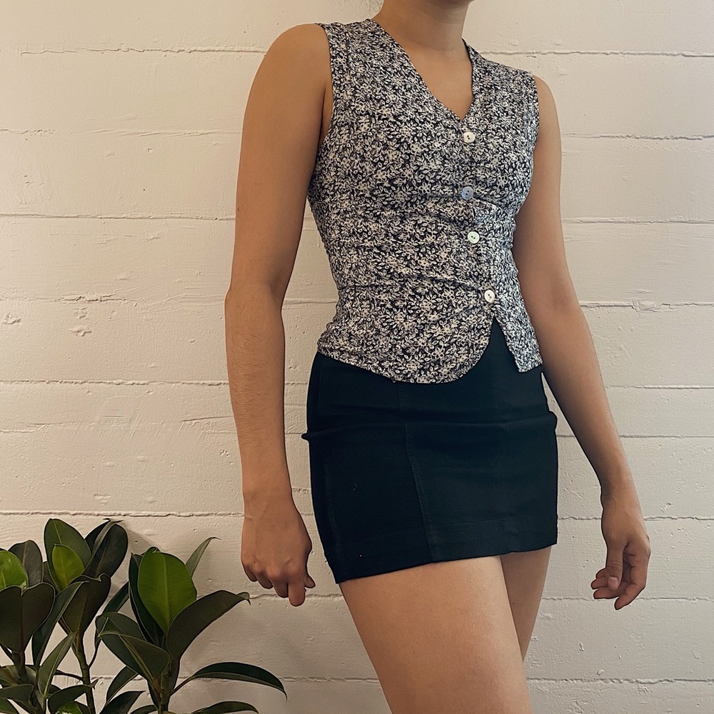 VINTAGE FLORAL TOP